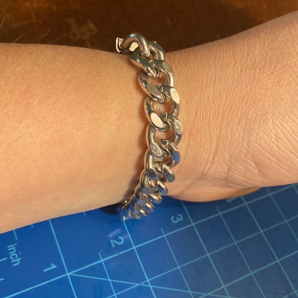 Sterling silver name plate bracelet - Picture 11 of 13